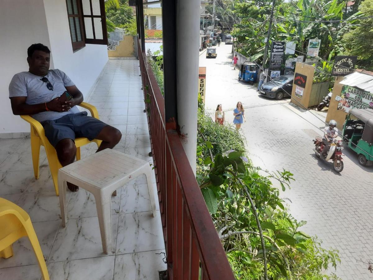 Bluefin Place To Stay Unawatuna Eksteriør billede