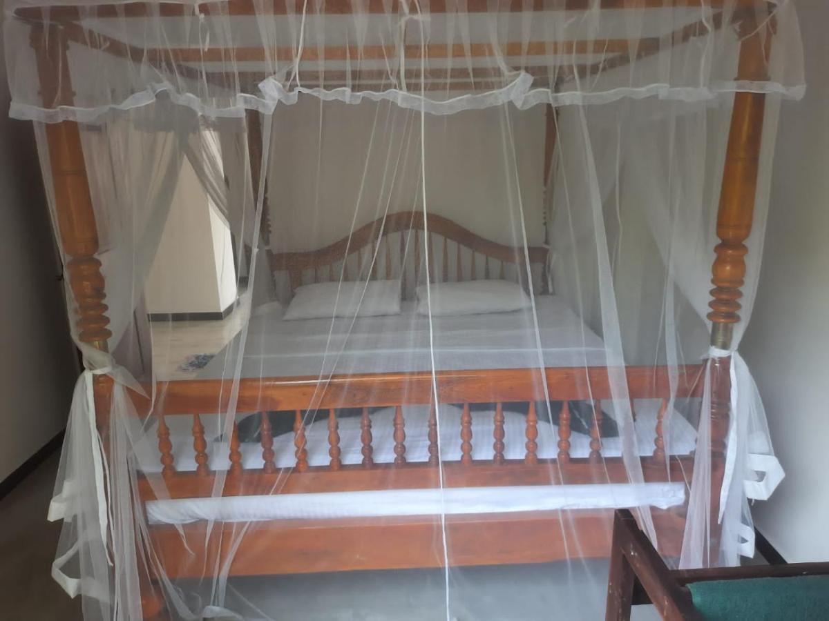 Bluefin Place To Stay Unawatuna Eksteriør billede